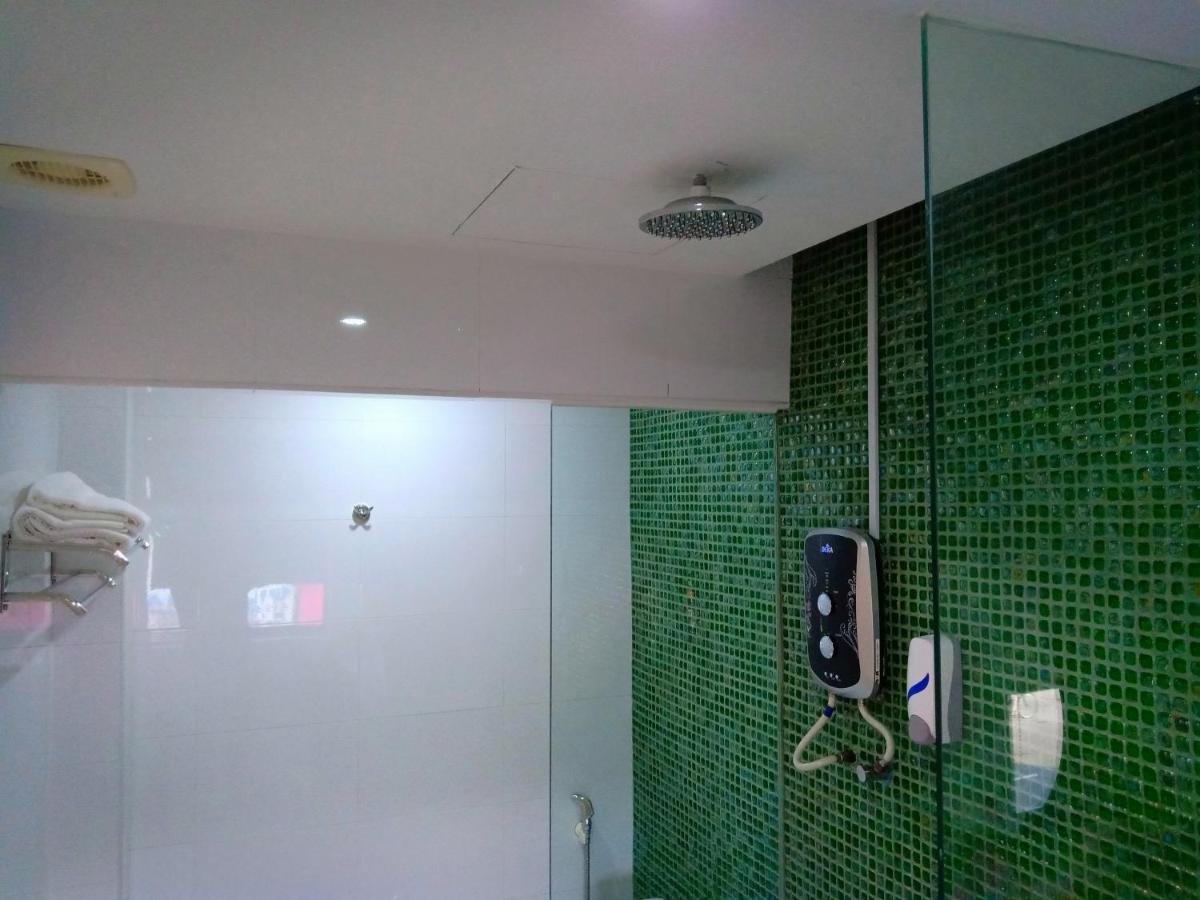 Hotel Zamburger De Melaka מראה חיצוני תמונה
