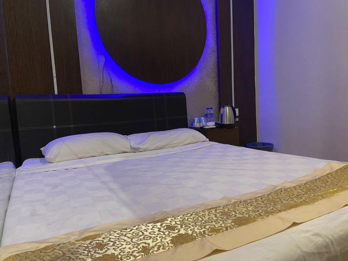 Hotel Zamburger De Melaka מראה חיצוני תמונה