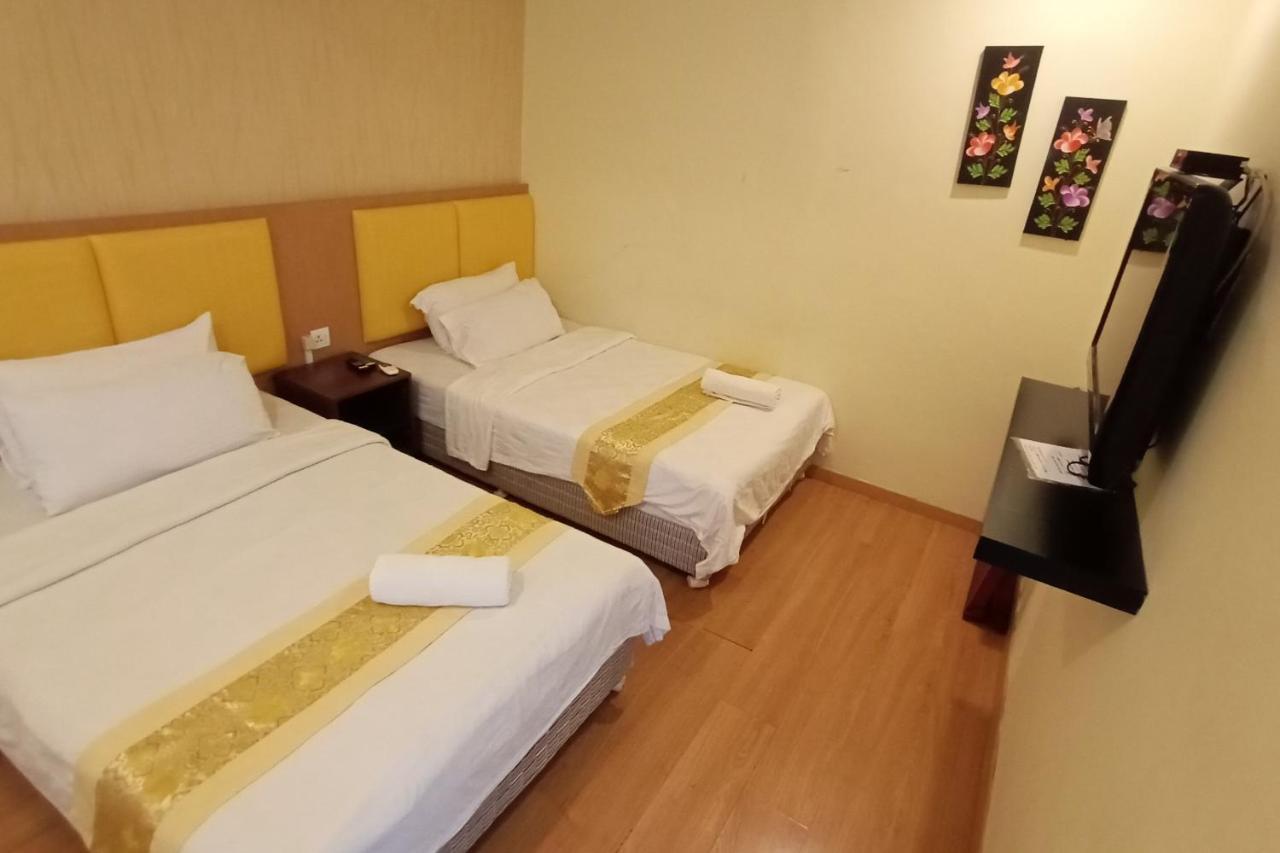 Hotel Zamburger De Melaka מראה חיצוני תמונה