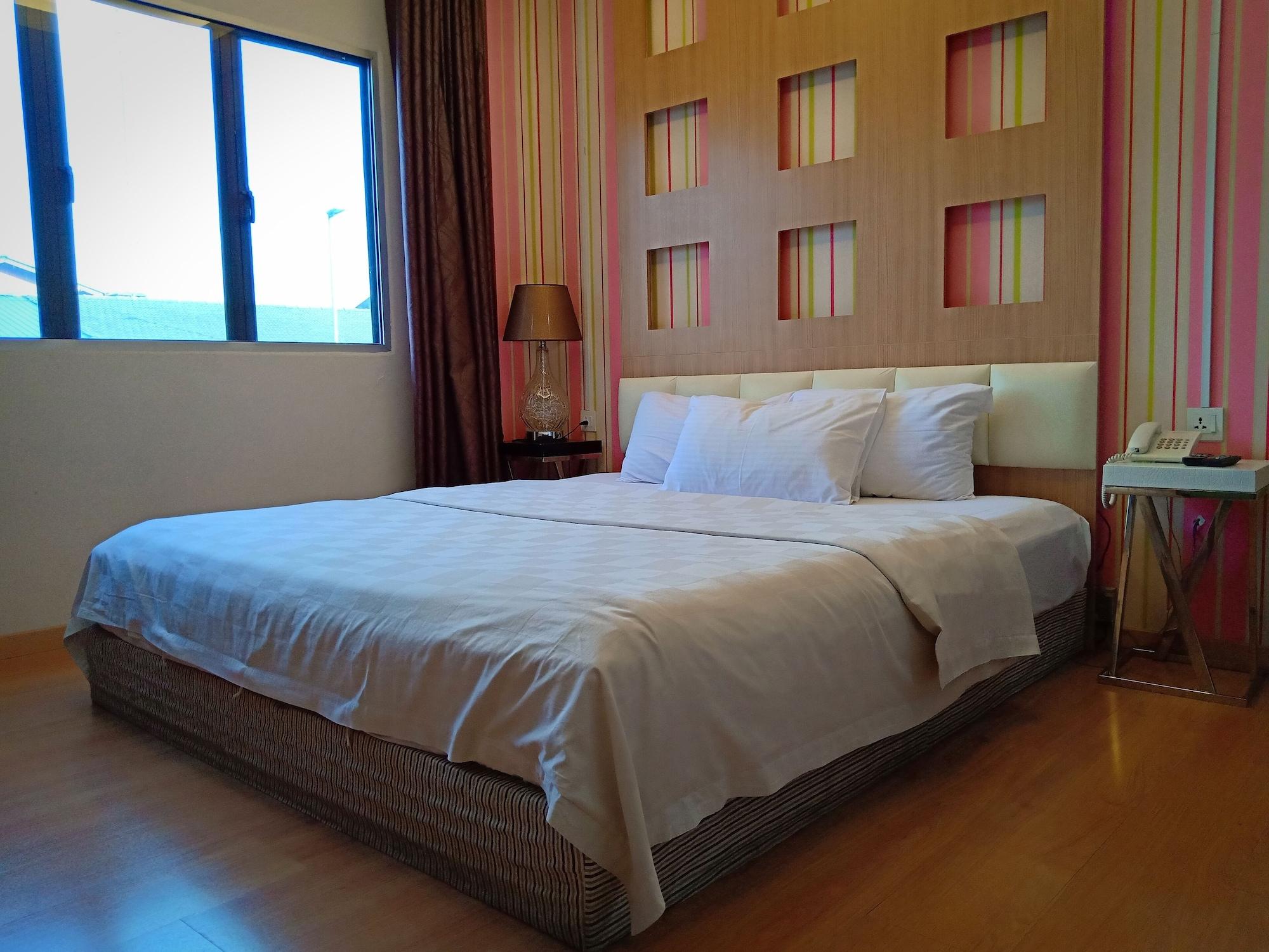 Hotel Zamburger De Melaka מראה חיצוני תמונה